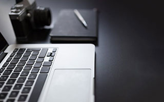 快手清纯网红【汤圆可甜了】定制福利曝光，反差巨乳全裸热舞，蕾丝内裤里嫩鲍若隐若现，甜妹秒变骚逼！